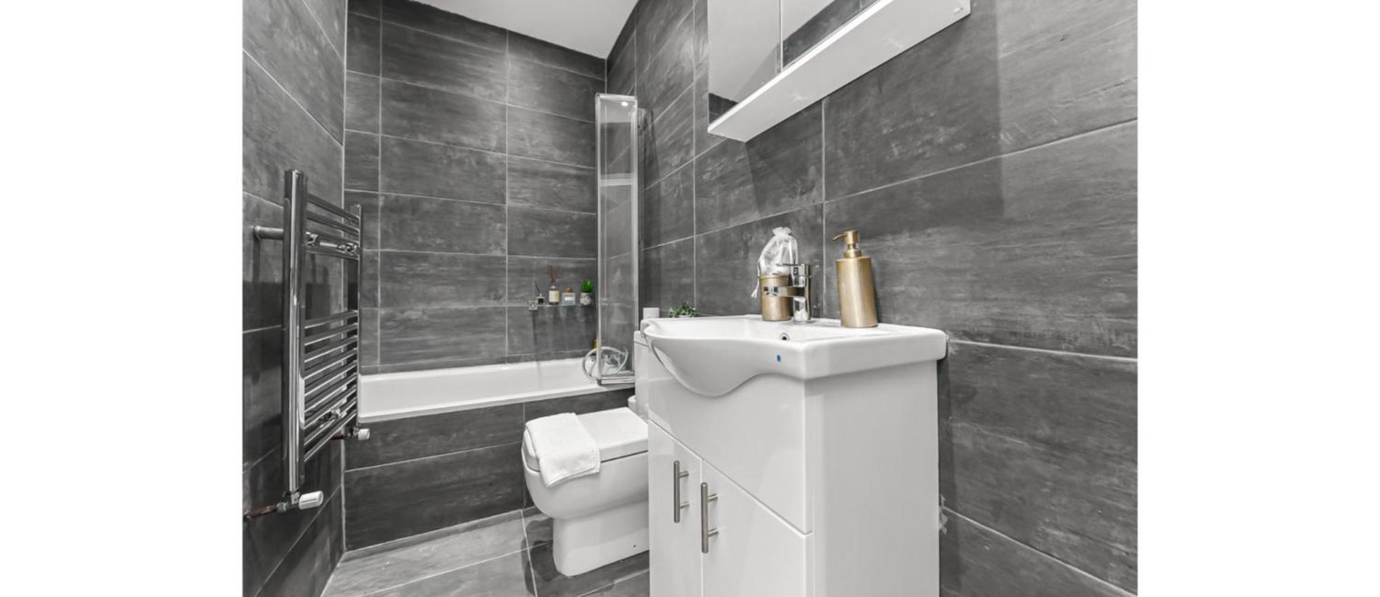 Elegance: Spacious 2br For Urban Comfort Appartement *